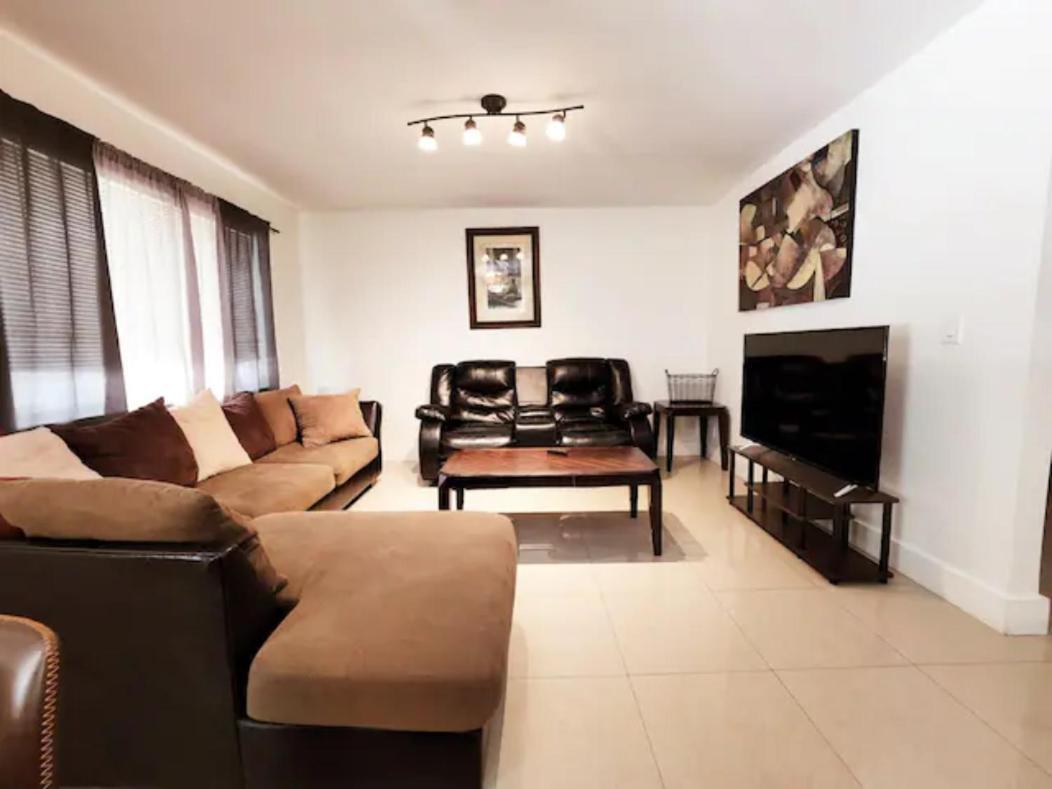 A4 - Endless Summer Rentals - Downtown Apartment Near Park, Ports, And Beach Fort Lauderdale Kültér fotó