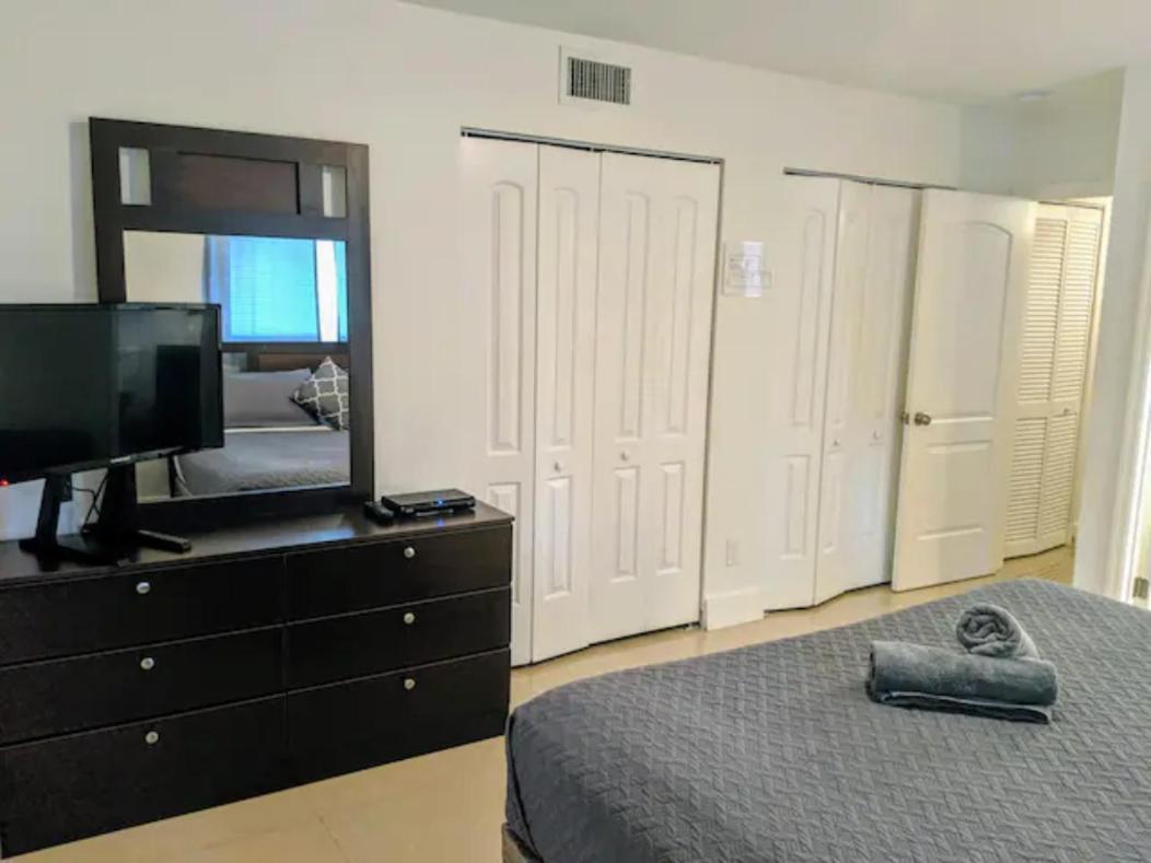 A4 - Endless Summer Rentals - Downtown Apartment Near Park, Ports, And Beach Fort Lauderdale Kültér fotó